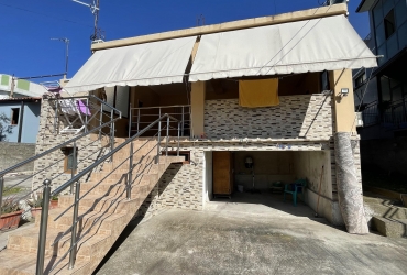 Private house for sale in Vlora,only a few steps away from the sea!!