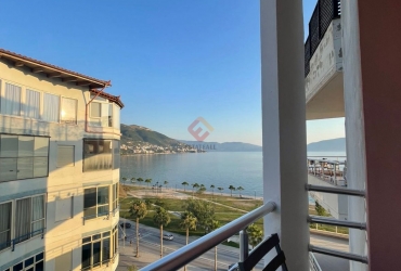  2-bedroom apartment for long-term rent!