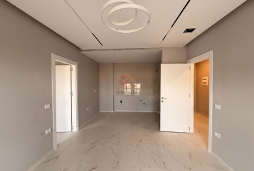 Apartment 2+1 on Lungomare, Vlora